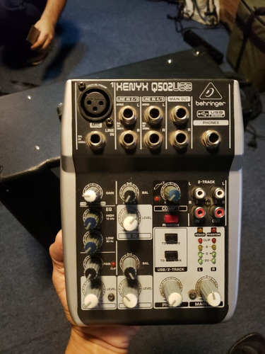 Mixer Interface Behringer Xenix 502