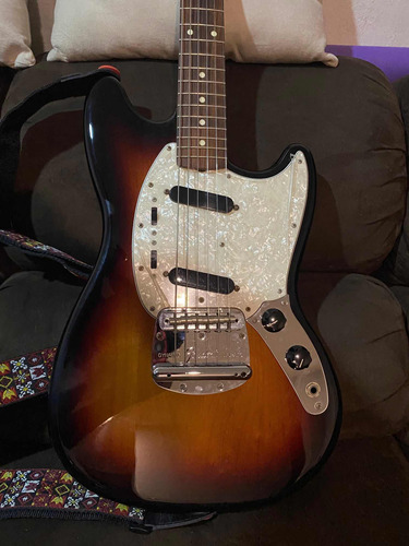 Guitarra Fender Mustang