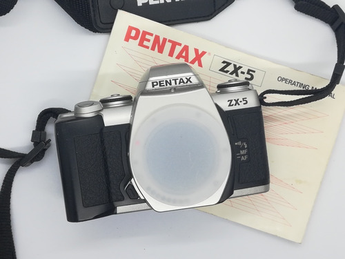 Cámara De Foto Pentax Zx-5 -cuerpo Y Correa -para Repuestos