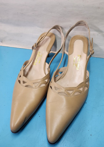 Zapato De Cuero Beige Numero 40 Usados