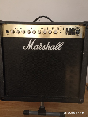 Amplificador Marshall Mg 50fx