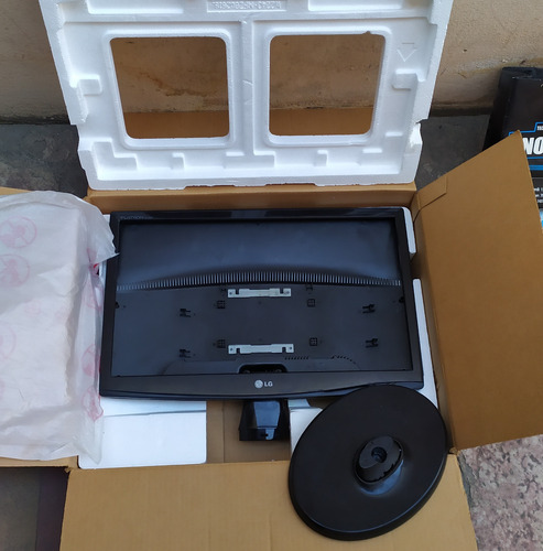 Carcasa Monitor Completa Con Pie LG Flatron W2243t