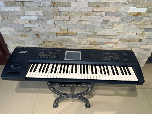 Korg Triton Extreme 61 Teclas