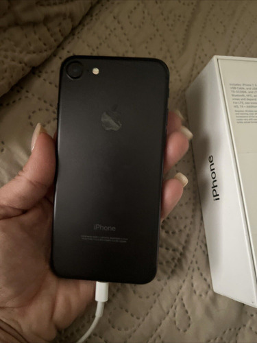  iPhone 7 32 Gb Negro Mate. Nivel De Batería 71%