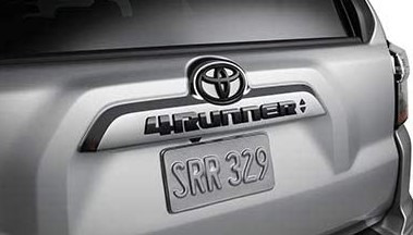 Emblema Logo Toyota Compuerta Trasera 4runner 2014 2018 2023 Foto 3