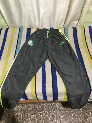 Pantalon Rompevientos De Palmeiras