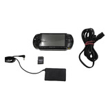 Psp 1000 Negro 32 Gb De Juegos Cargador Original Hackeado A