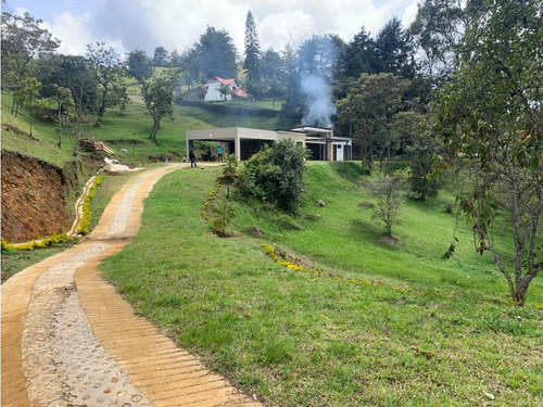 Hermosa Finca Sajonia A Solo 800 Metros De La Variante Del Aeropuerto - Imagen 3