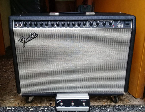 Fender Stereo Chorus 2x12 Americano N Peavey Ibanez Frontman