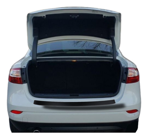 Protector Cubre Paragolpes Renault Fluence Carbono Acc