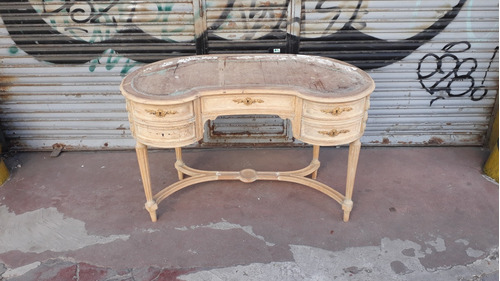 Antiguo Mueble Tocador Con Tapa De Vidrio 