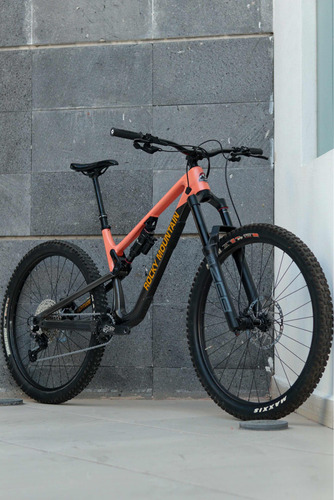 Bicicleta Enduro Rocky Mountain Altitude Carbón Talla L