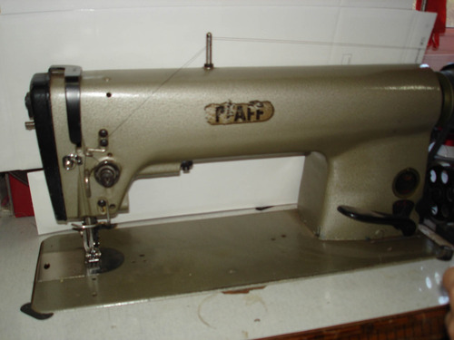 Maquina De Coser Pfaff Simple Completa  Muy Buscada 220v