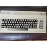 Commodore 64, Completa Con Joysticks, Monitor Y Manual