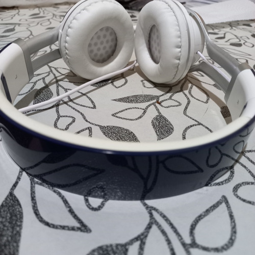 Auriculares Blancos Se Alargan,o Se Cierran Los Laterales  