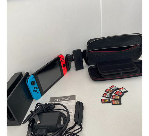 Nintendo Switch Neon Con Mantención + 8 Juegos, Estuche.