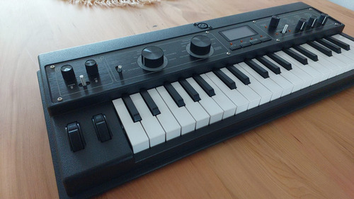 Korg Microkorg Xl + Plus Sintetizador - Igual A Nuevo