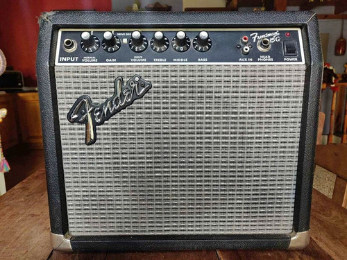 Amplificador Fender Frontman 15g. Impecable