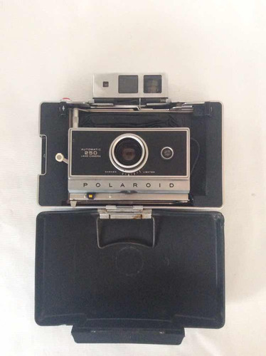 Cámara Polaroid Automatic 250