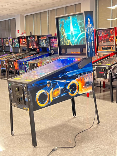 Pinball Tron Stern