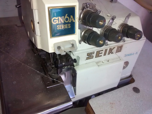 Overlock Seiko 5 Hs Tanque Con Motor