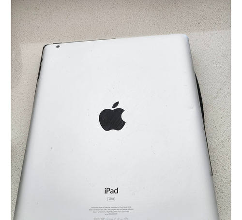 iPad 2 16 Gb, Plateado. Buen Estado