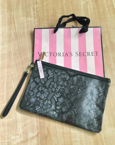 Clutch Victoria's Secret