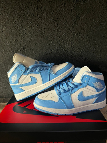 Jordan 1 Retro High Og Unc