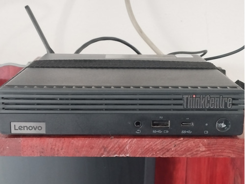 Lenovo Thinkcentre M70q