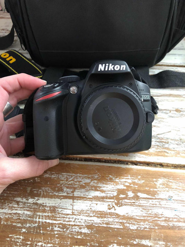 Nikon D3200 Excelentísimo Estado. Casi Sin Uso!!