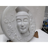 Antigua Placa De Pocelana Biscuit Blanca Figura Buda China
