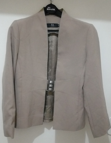 Blazer Feminino Tamanho P  40 Pyong Na