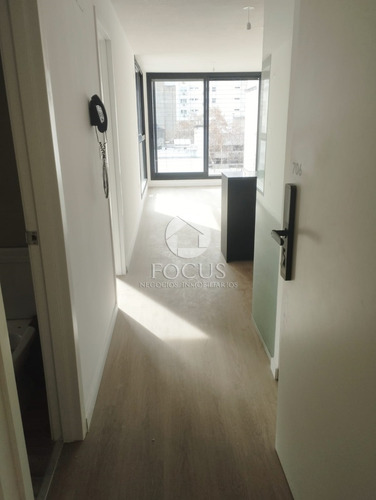 Venta Apartamento Con Renta 1 Dormitorio Y Terraza En Centro - Imagen 2