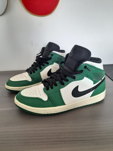 Jordan 1 Mid Pine Green 