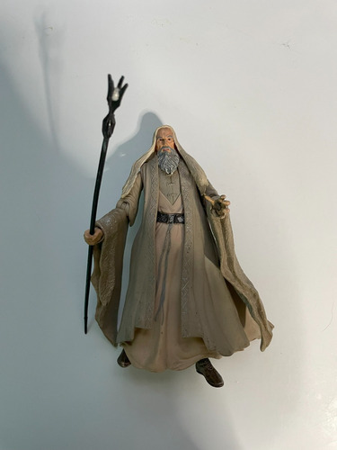 Rey Elendil Tierra Media Tlotr Toybiz 2005