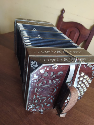 Bandoneon Aa De 1939.peines De Aluminio Muy Cuidado, En 442