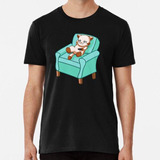 Remera Gato Sentado Comodamente En El Sillon Ylisto Para Ver