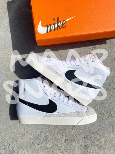 Nike Blazer Mid