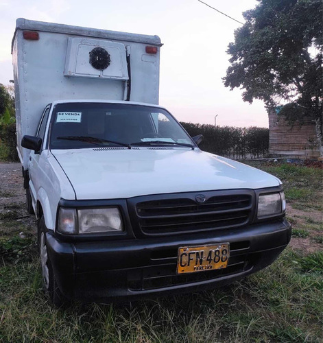 Mazda B2200 1998 2.2 B2200