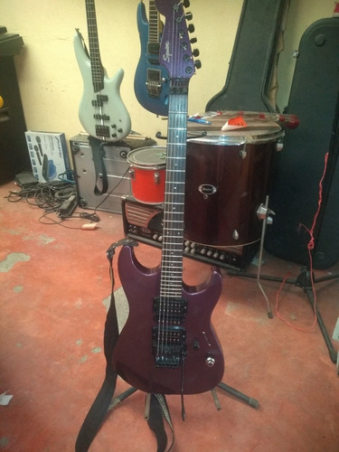 Guitarra Eléctrica Fender Squier Stagemaster V2