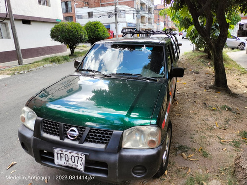 Camioneta Nissan Frontier Gas-gasolina Publica Modelo 2012