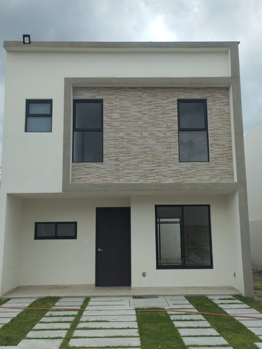 Estrena Casa Con Excelente Ubicación Y Acabados De Primera, Casa En Privada Muy Tranquila Con Rapidos Accesos A 25 Minutos De Santa Fe Cerca Del Tren El Insurgente, Cerca Autopista Naucalpan