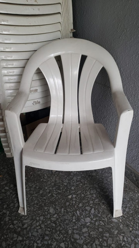 Sillon Plastico Munro Modelo Danner Con Apoyabrazos 