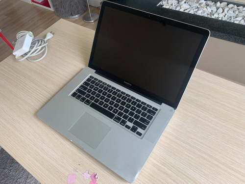 Apple Macbook Pro 15  Core I5 2.4 Mid-2010 Buen Estado 