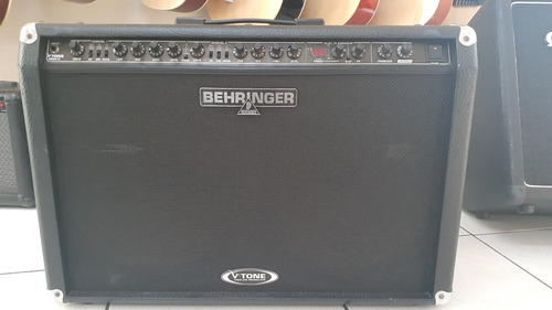 Amplificador De Guitarra Behringer V-tone Gmx212 C/foot 220v