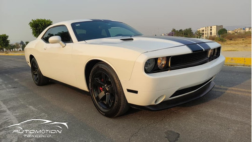 Dodge Challenger Sxt V6 2014