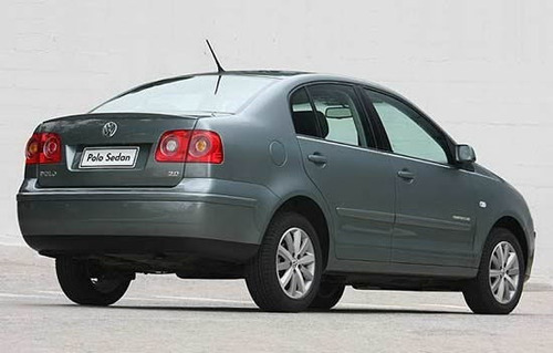 Gato Maleta Volkswagen Polo Sedan Ao 2005 Al 2009 Foto 4