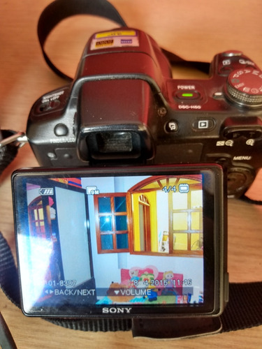 Camera Fotográfica Filmadora 9.1 Mega Pixel Sony
