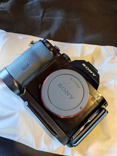 Cámara Sony A7 Mirrorless Full Frame Body