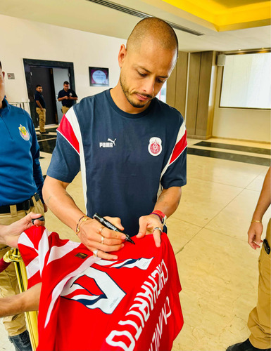 Jersey Chivas Autografiado Javier Chicharito Hernández